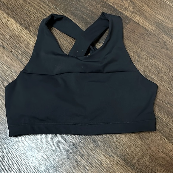 NWT MONO B‎ Criss Cross Adjustable Sports Bra - Picture 1 of 3
